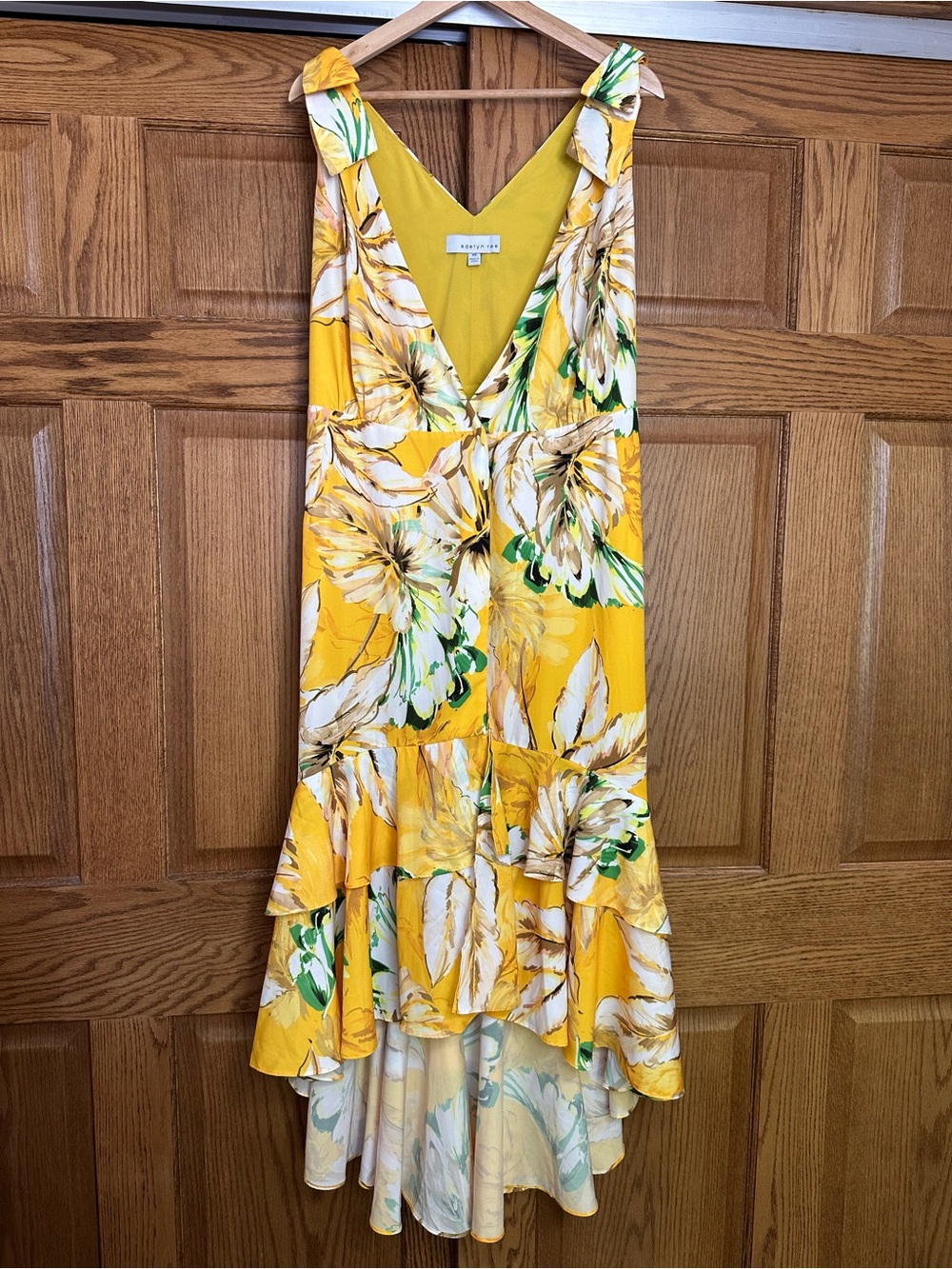 Adelyn Rae ANTHROPOLOGIE Nia Floral Wrap Dress Sz XS Sleeveless, High-Low Ruffle